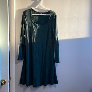 NWT Green long sleeve Old Navy dress with square neckline